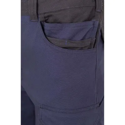 Pantaloni scurți din material stretch, cu buzunare pentru toc / Velilla / Pantaloni scurți de lucru