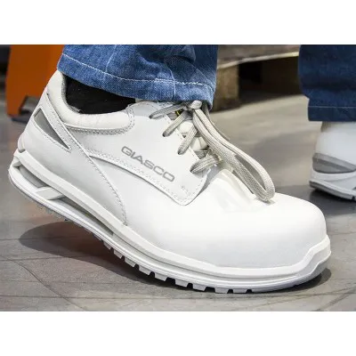 Pantofi de protecție albi MAUI S3 SRC ESD / Giasco / Pantofi de protecție, outdoor și de lucru