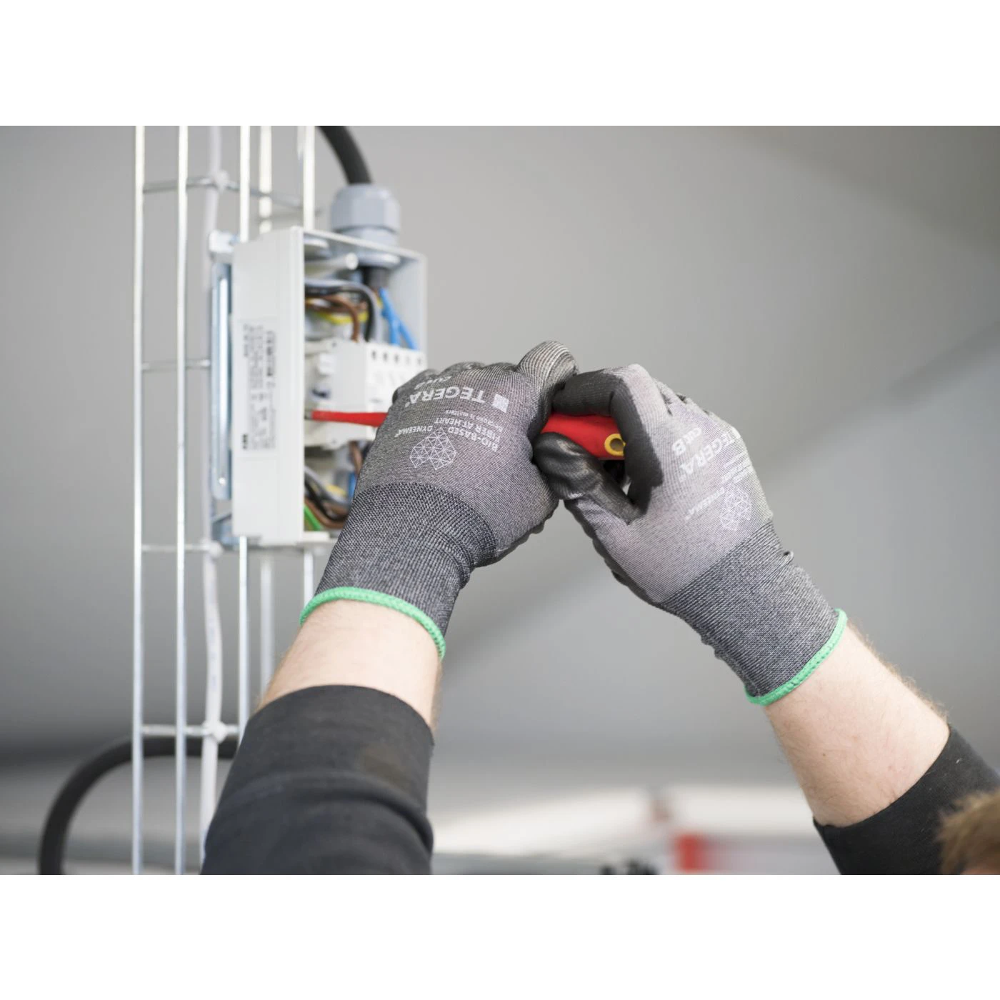 Mănuși pentru lucrări de asamblare TEGERA 906 / Tegera / Mănuși de protecție antităiere, antiînțepare