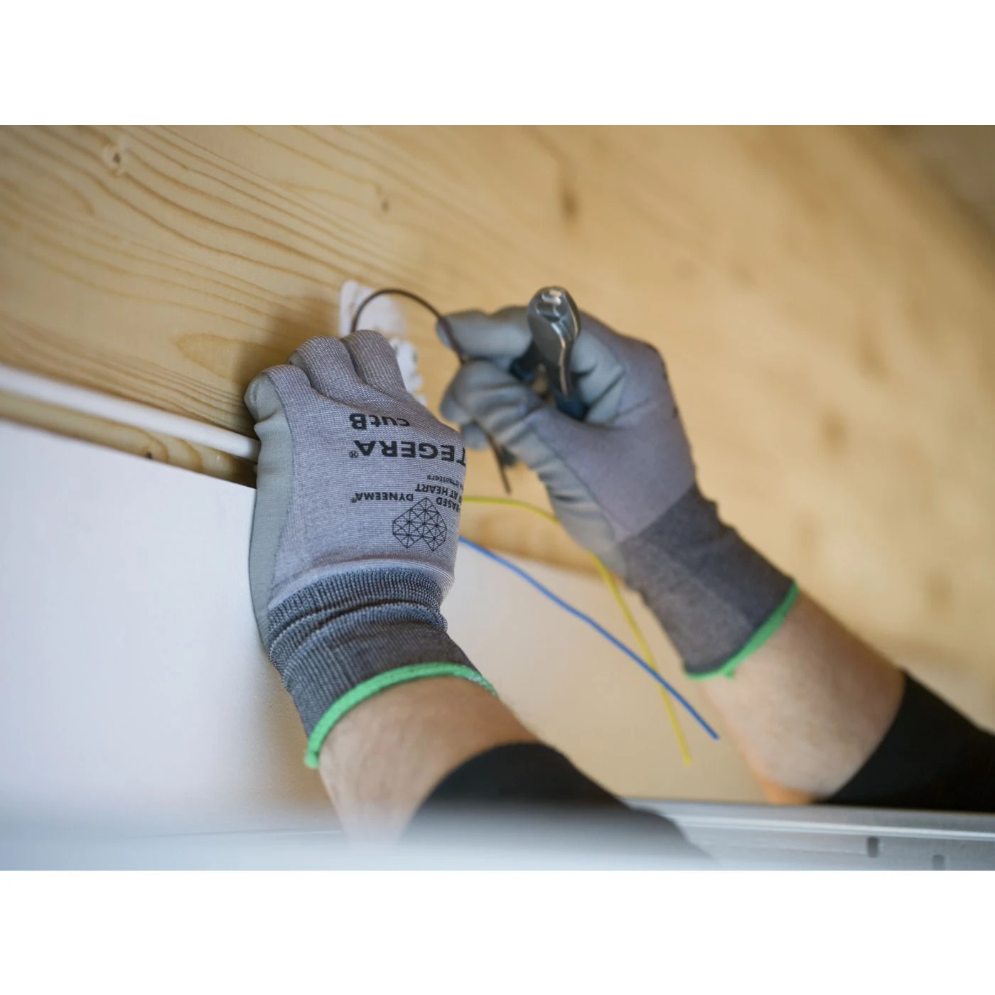 Mănuși de protecție TEGERA 909 / Tegera / Mănuși de protecție antităiere, antiînțepare