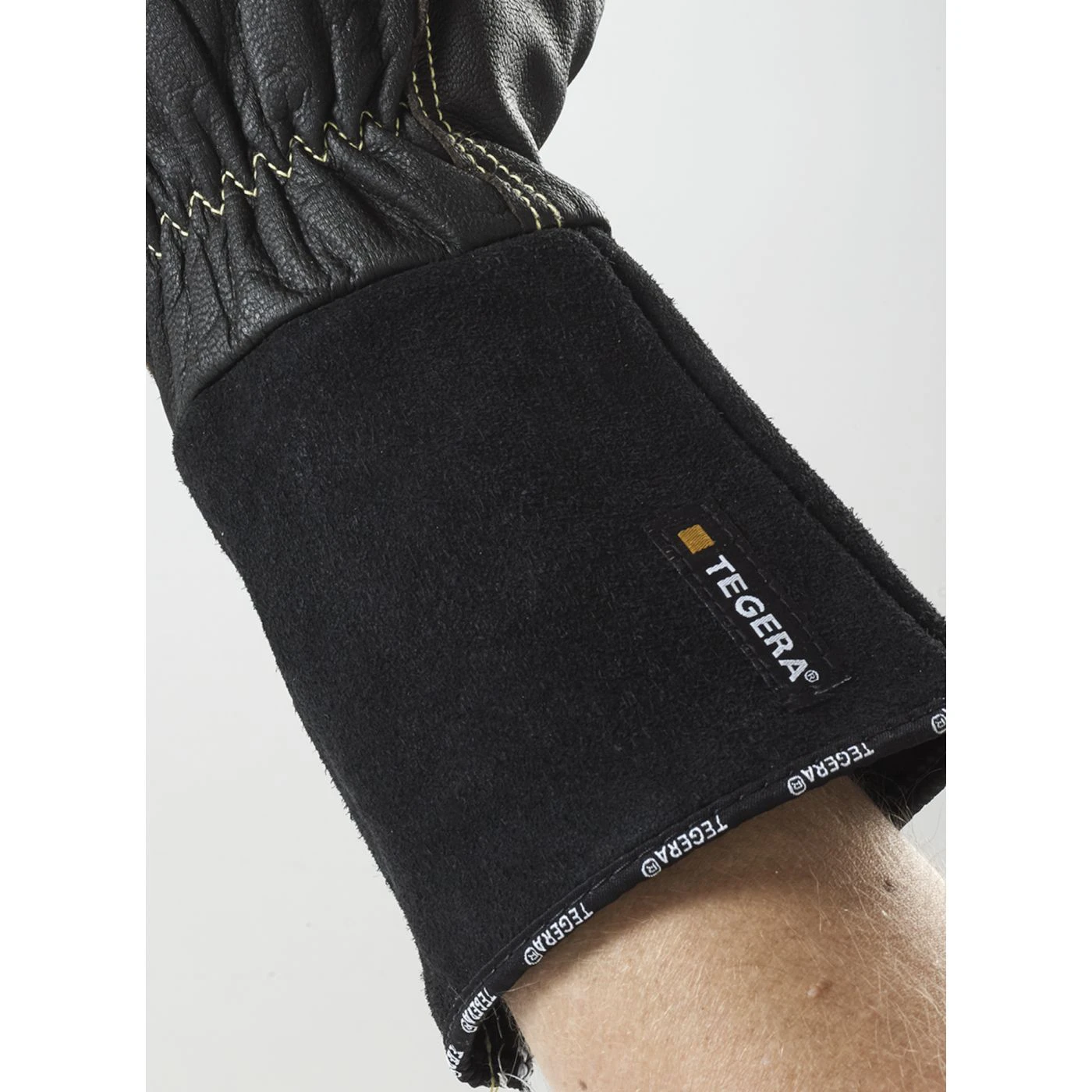 Mănuși pentru sudură TEGERA 132A / Tegera / Mănuși de protecție pentru sudori