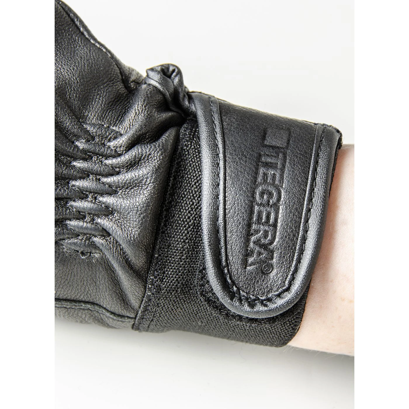 Mănuși de protecție la tăiere TEGERA 8305 / Tegera / Mănuși pentru lucrări care necesită protecție specială