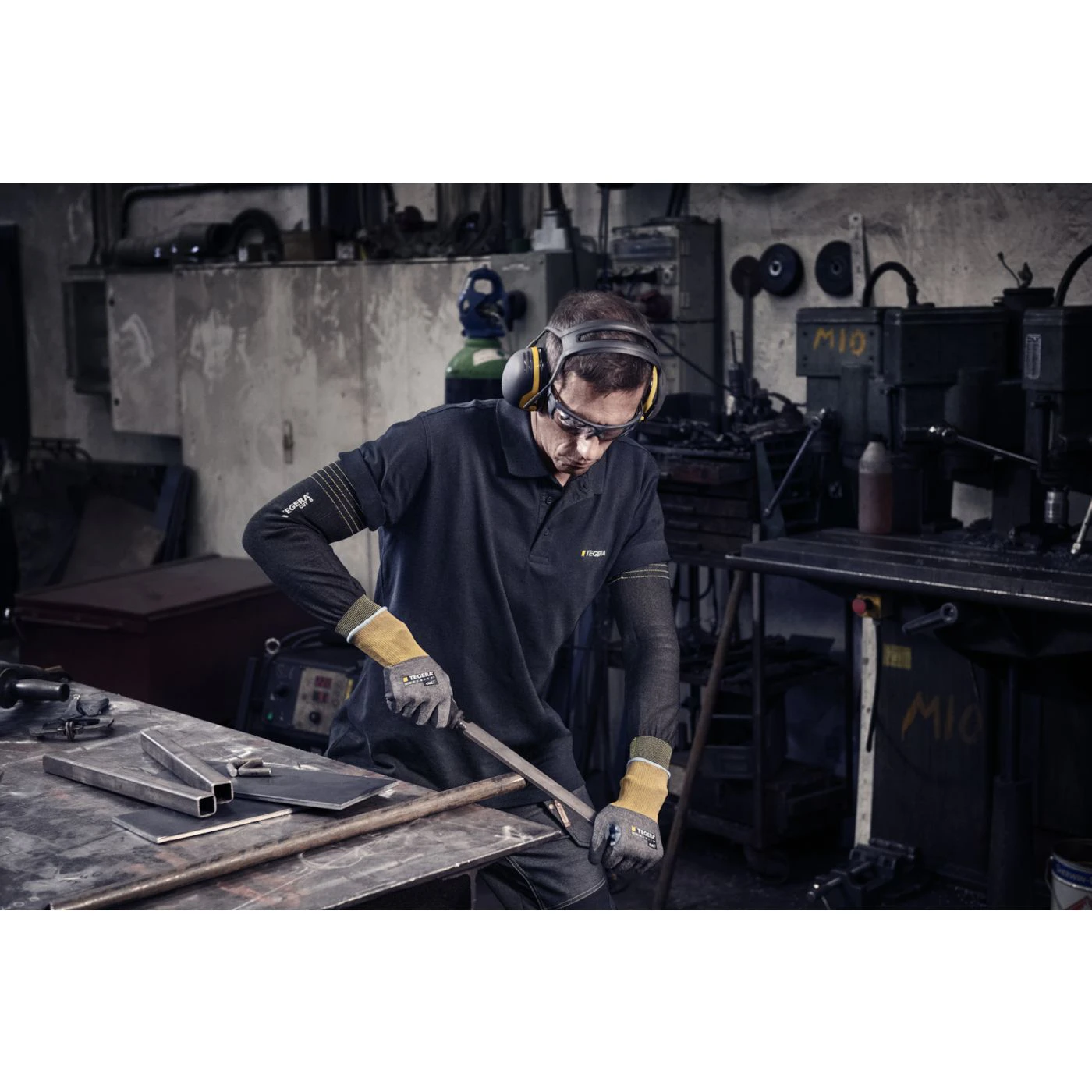 Mănuși rezistente la tăiere TEGERA INFINITY 8815 / Tegera / Mănuși de protecție antităiere, antiînțepare