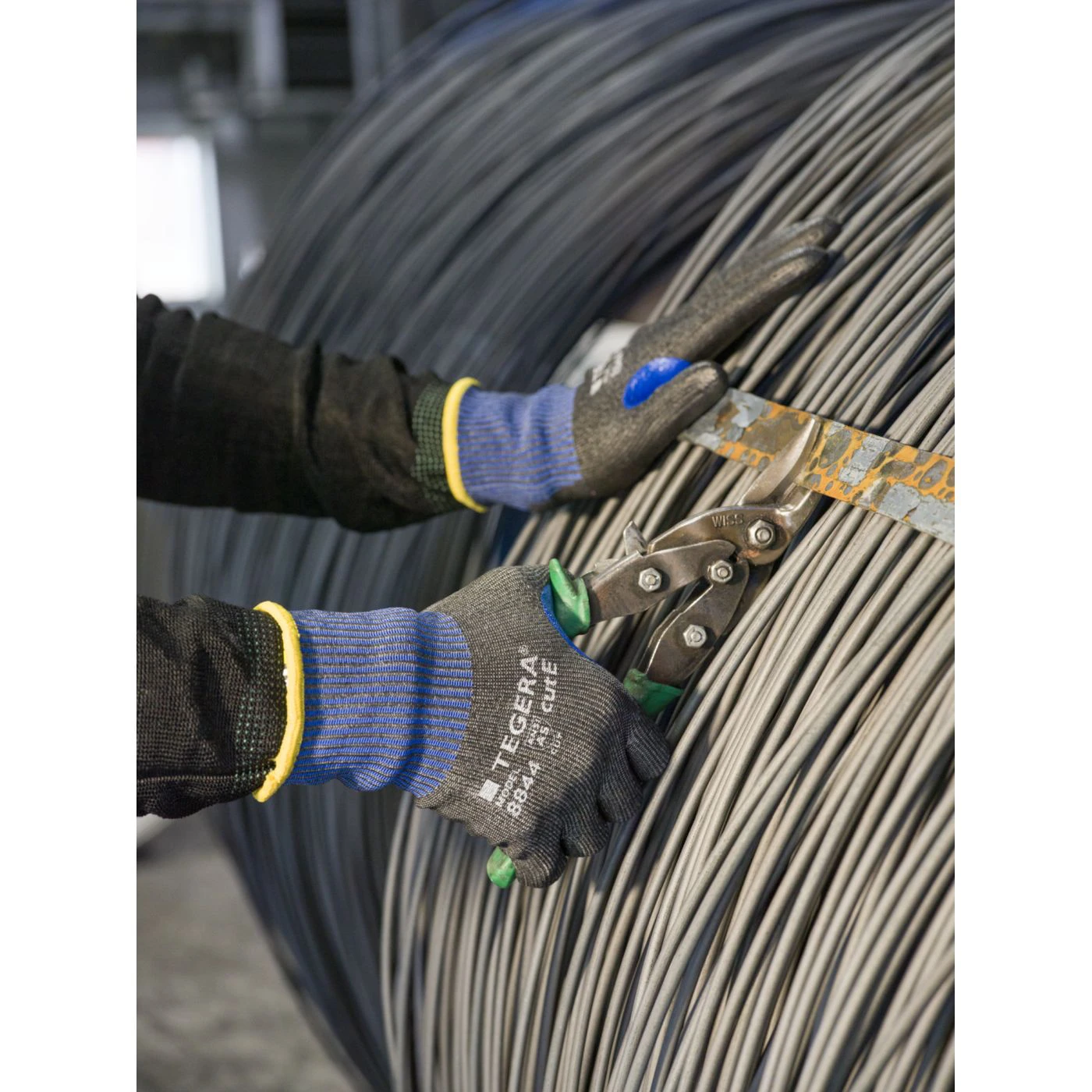 Mănuși rezistente la tăiere TEGERA 8844 / Tegera / Mănuși de protecție antităiere, antiînțepare