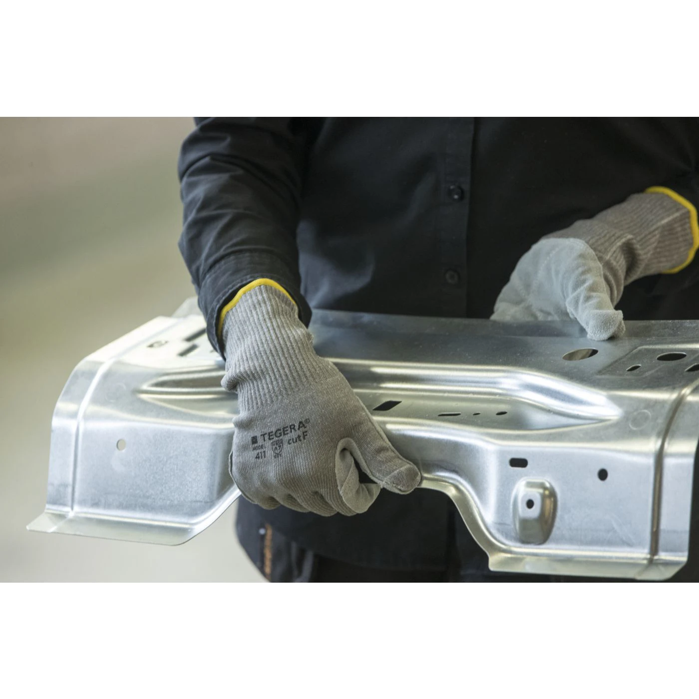 Mănuși rezistente la tăiere TEGERA 411 / Tegera / Mănuși de protecție antităiere, antiînțepare