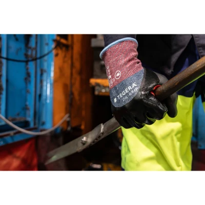 Mănuși rezistente la tăiere TEGERA OIL GRIP 8857 / Tegera / Mănuși de protecție antităiere, antiînțepare