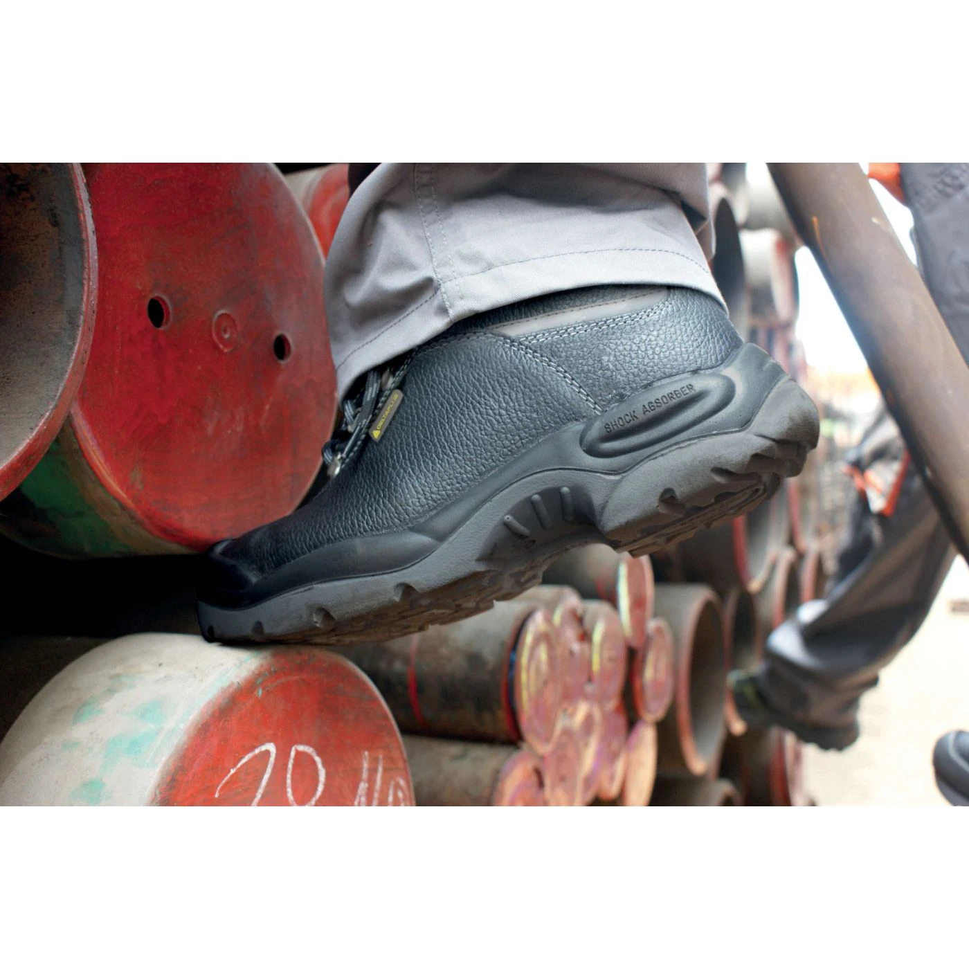 Bocanci de protecție SAULT2 S3 WPA FO A E SR / Delta Plus / Încălțăminte de protecție S3