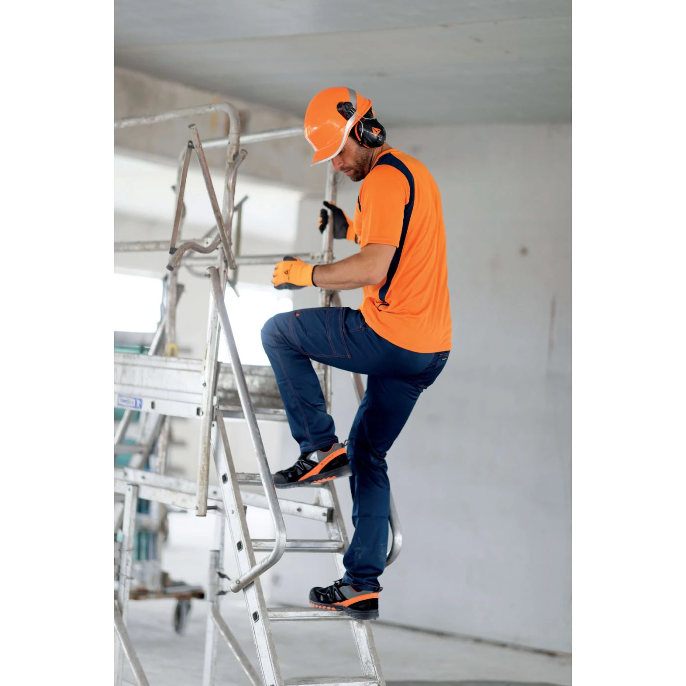 Pantaloni de lucru universali PANOSTRPA / Delta Plus / Pantaloni, salopete, colanți