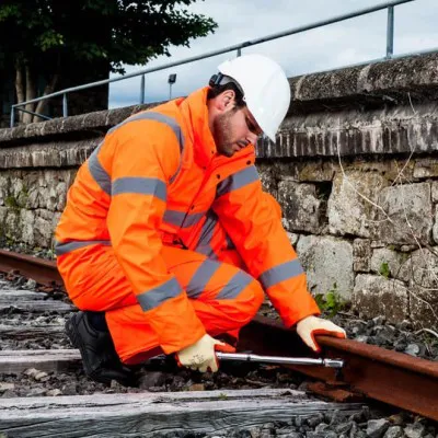 RT61 - Pantaloni respirabili Hi Vis / Portwest / Pantaloni, salopete, colanți