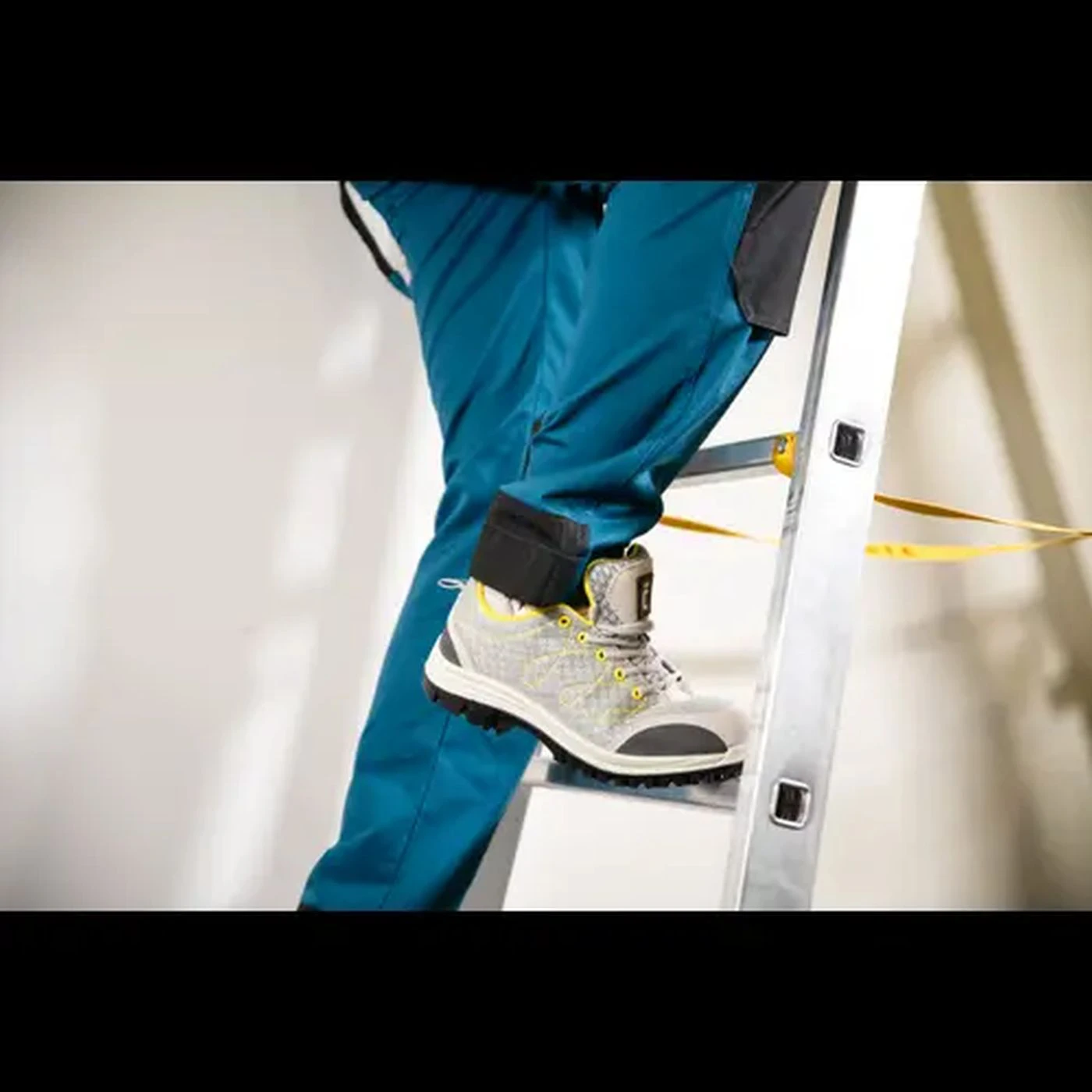 Pantofi de protecție DIZZARD S1P SRC / Cerva / Încălțăminte de protecție S1P