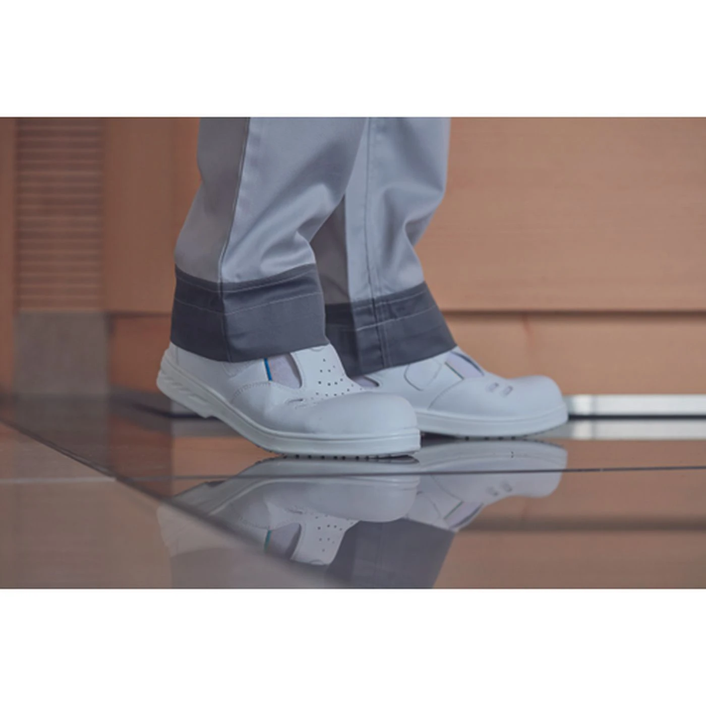 Sandale de protecție RAVEN MF ESD S1 SRC / Cerva / Încălțăminte de protecție S1