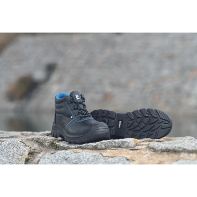 Bocanci de protecție RAVEN XT S1 SRC / Cerva / Încălțăminte de protecție S1