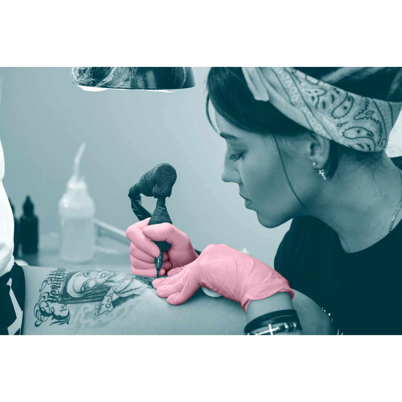 Mănuși din nitril nepudrate Pink Pearl (100 buc./set) / Unigloves / Mănuși de unică folosință