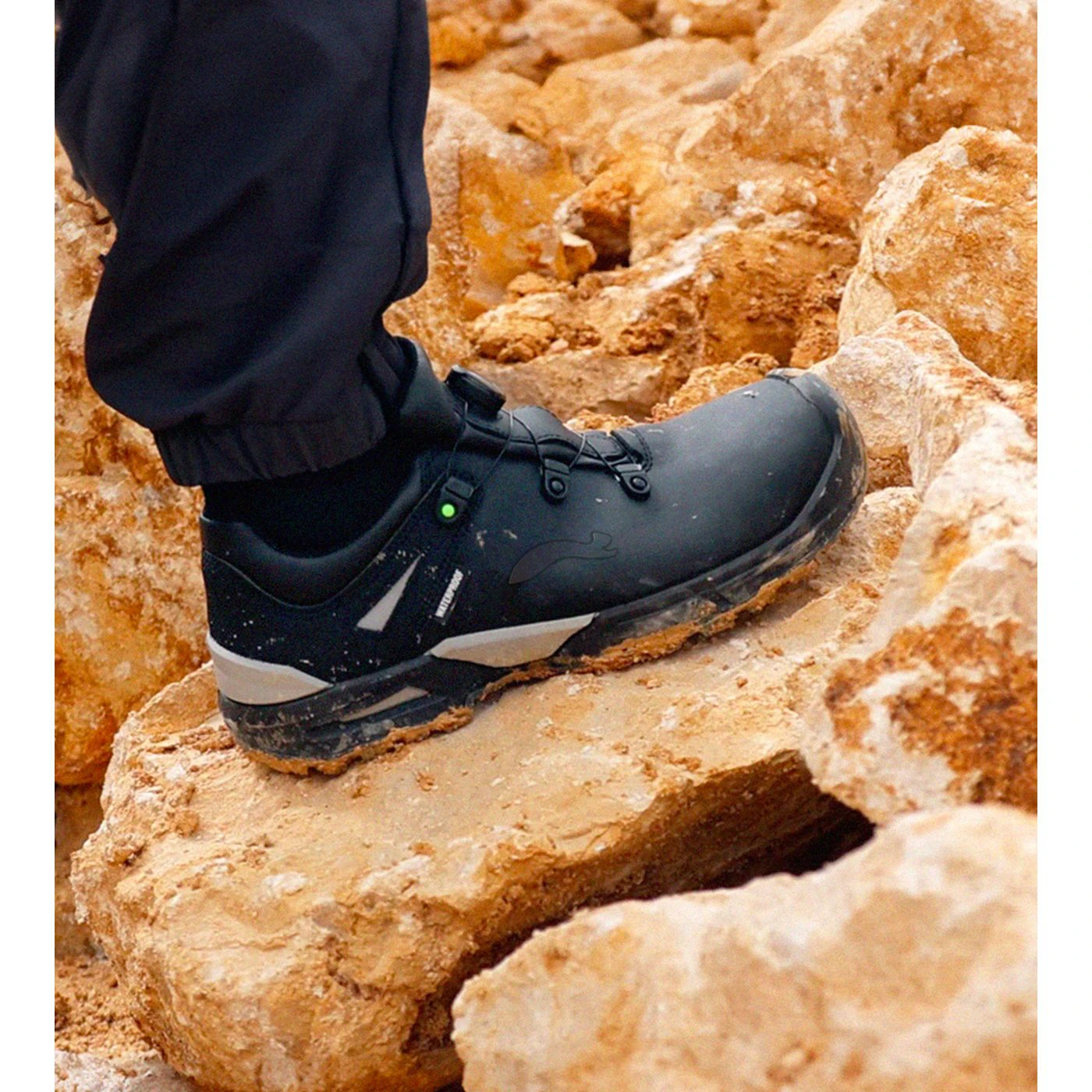 Pantofi de protecție STELVIO NEW S7S FO CI HI HRO SC SR / Giasco / Pantofi de protecție, outdoor și de lucru