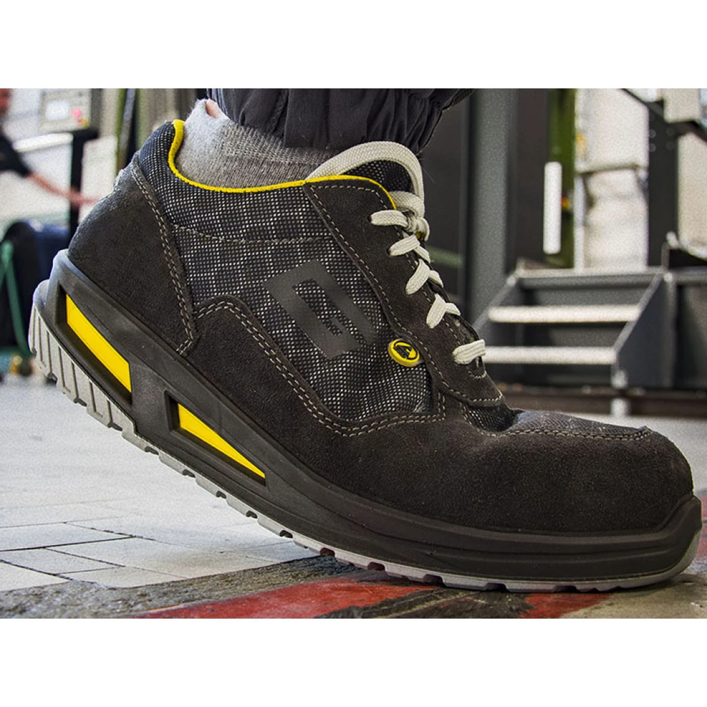 Pantofi de protecție LEOPARD S1P SRC ESD / Giasco / Pantofi de protecție, outdoor și de lucru