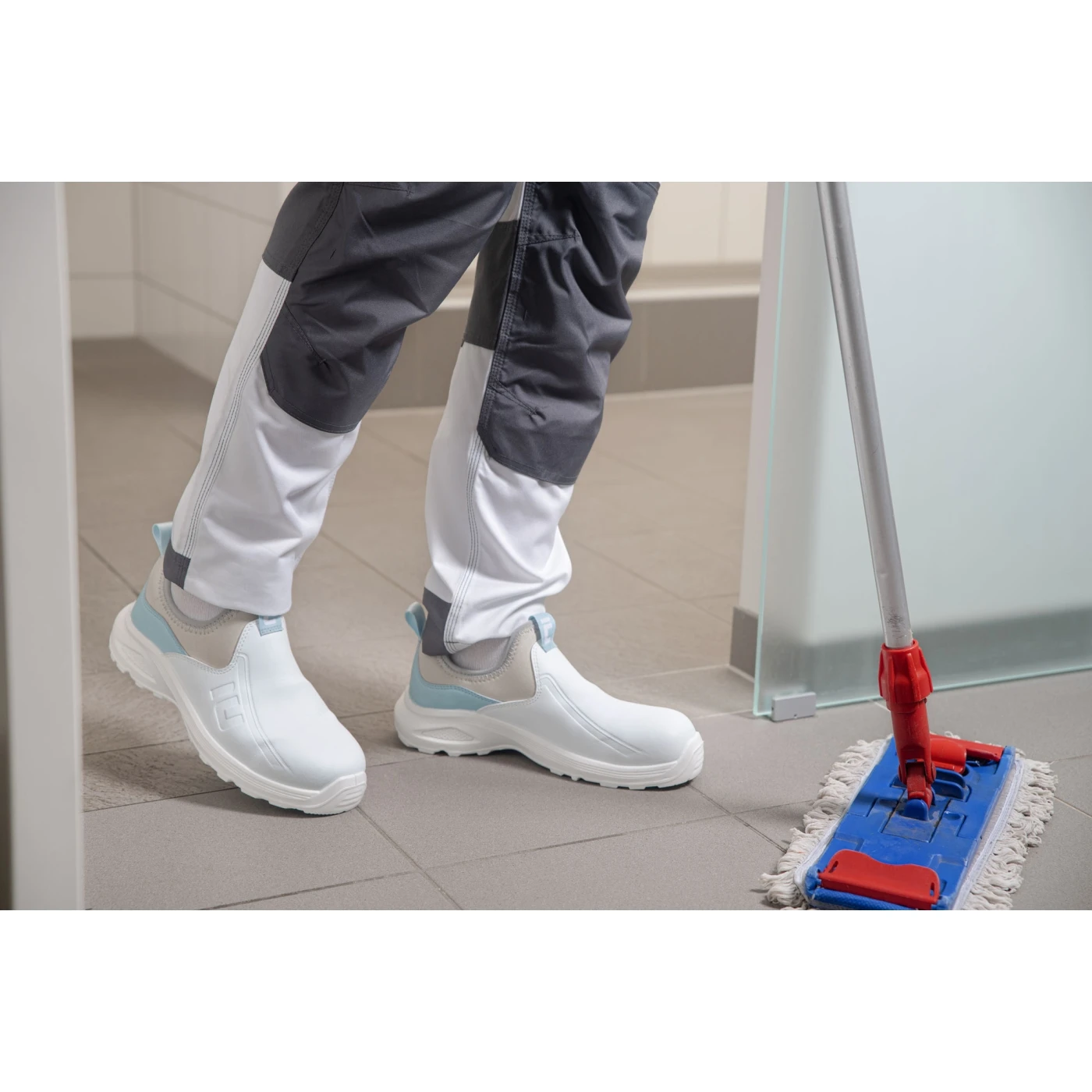 Pantofi de protecție albi HYGOSAFE S2 ESD SR / Cerva / Încălțăminte de protecție S2