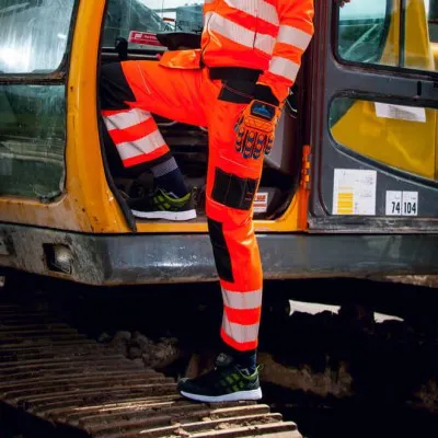 T501 - Pantaloni PW3 de lucru Holster HiVis / Portwest / Pantaloni, salopete, colanți