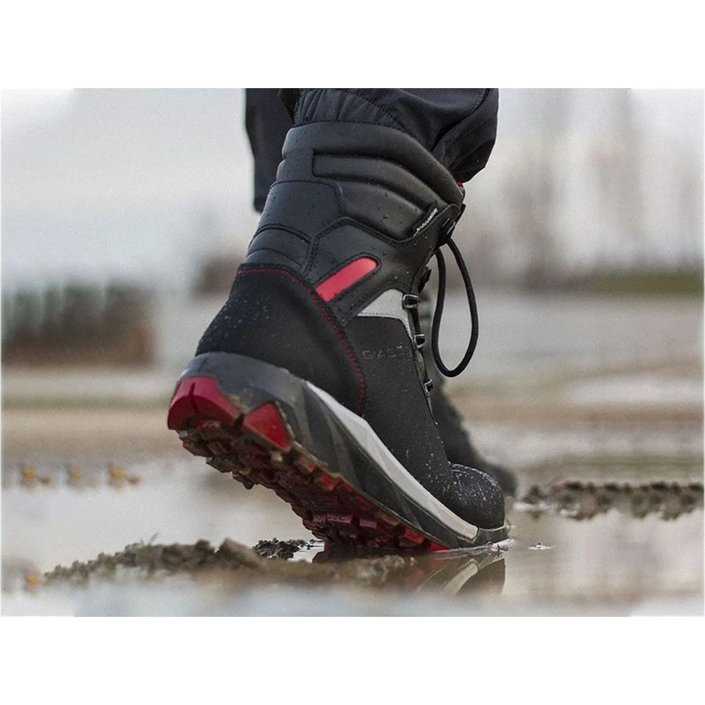 Bocanci de protecție HIMALAYA S3 CI WR SRC / Giasco / Bocanci de protecție și ghete de lucru