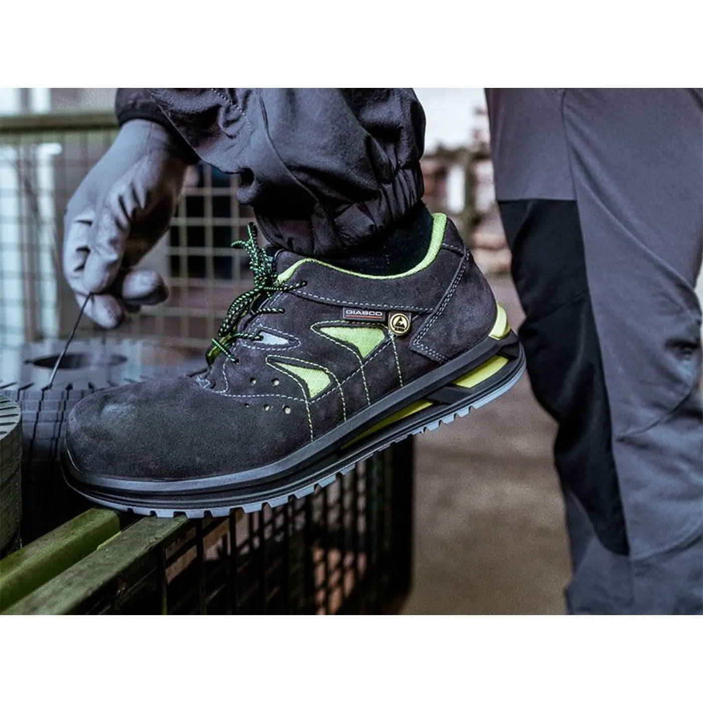 Pantofi de protecție PANAREA S1P SRC ESD / Giasco / Pantofi de protecție, outdoor și de lucru