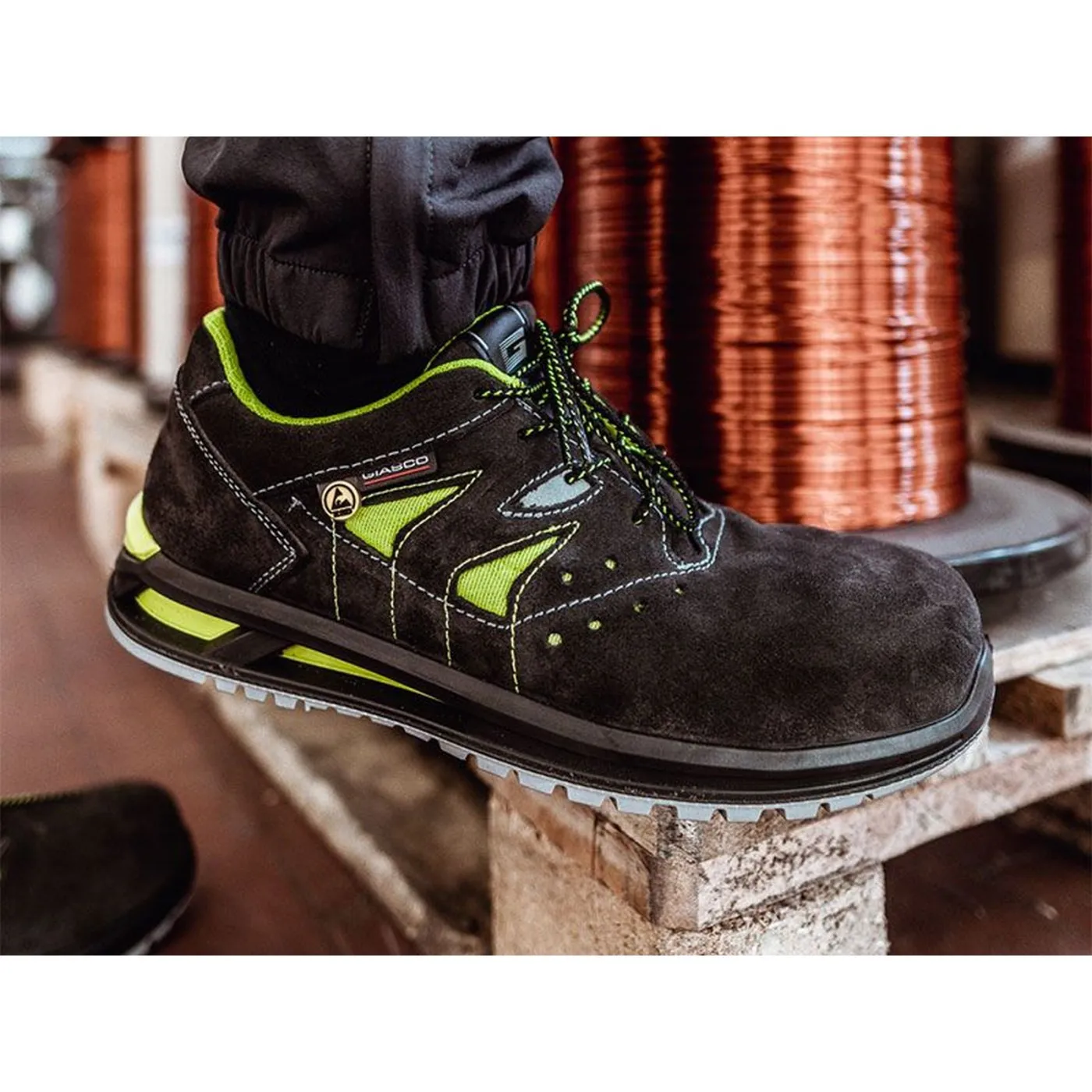 Pantofi de protecție PANAREA S1P SRC ESD / Giasco / Pantofi de protecție, outdoor și de lucru