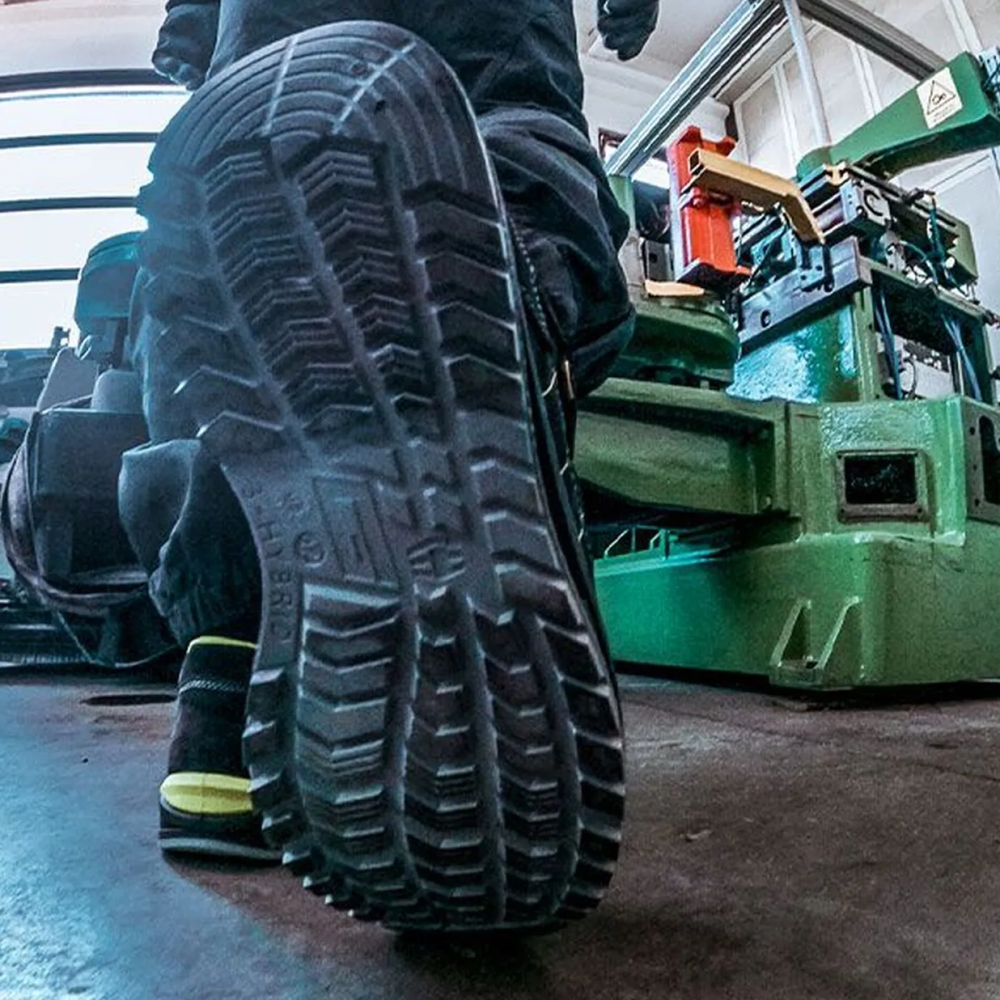 Pantofi de protecție PANAREA S1P SRC ESD / Giasco / Pantofi de protecție, outdoor și de lucru
